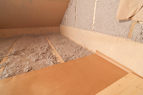 Best Insulation Installation Services in Oskaloosa, KS